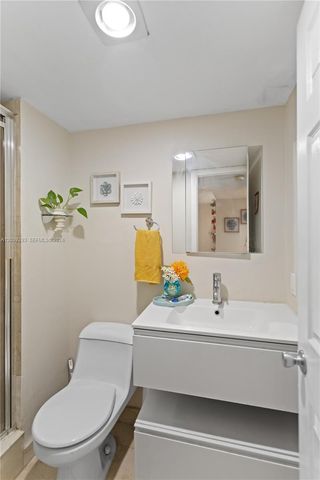 8846 W Mcnab Road 206, Tamarac, FL 33321