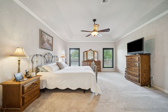 8483 N 68th East Avenue, Owasso, OK 74055