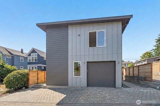 5042 35th Avenue NE, Seattle, WA 98105