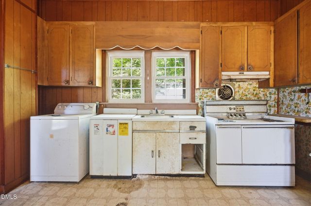 817 N Main Street, Wake Forest, NC 27587