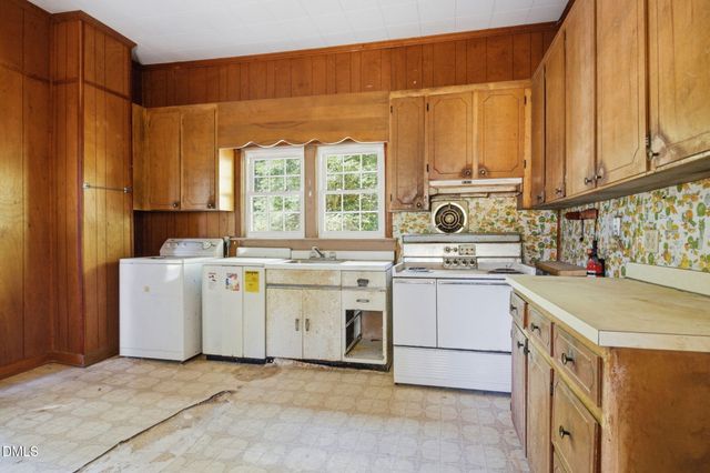 817 N Main Street, Wake Forest, NC 27587