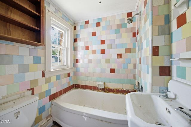 817 N Main Street, Wake Forest, NC 27587