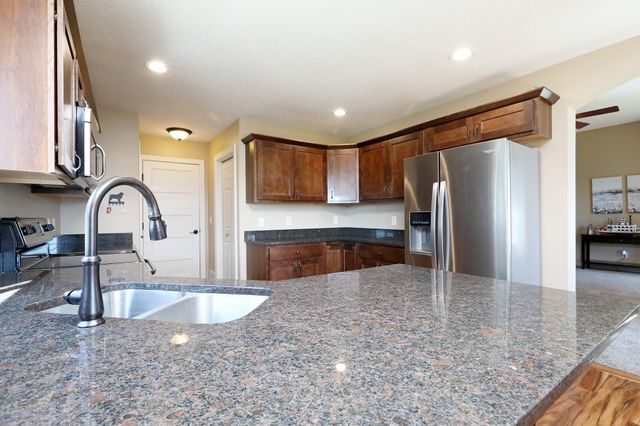 2708 16th Street SW, Altoona, IA 50009