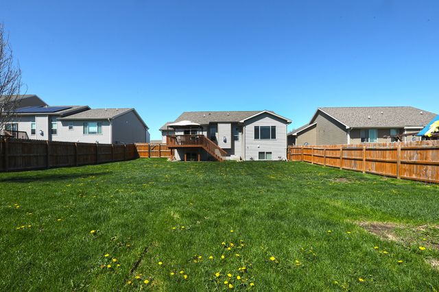 2708 16th Street SW, Altoona, IA 50009