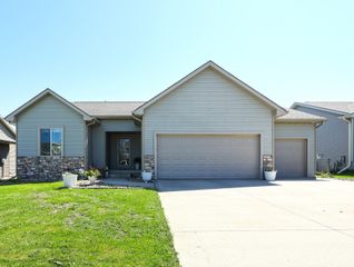 2708 16th Street SW, Altoona, IA 50009