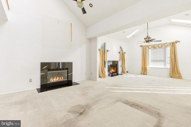 13 FOX HOLLOW LN, Sewell, NJ 08080