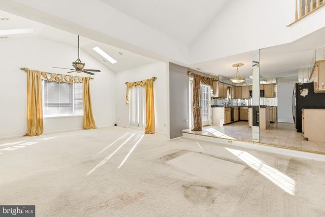 13 FOX HOLLOW LN, Sewell, NJ 08080