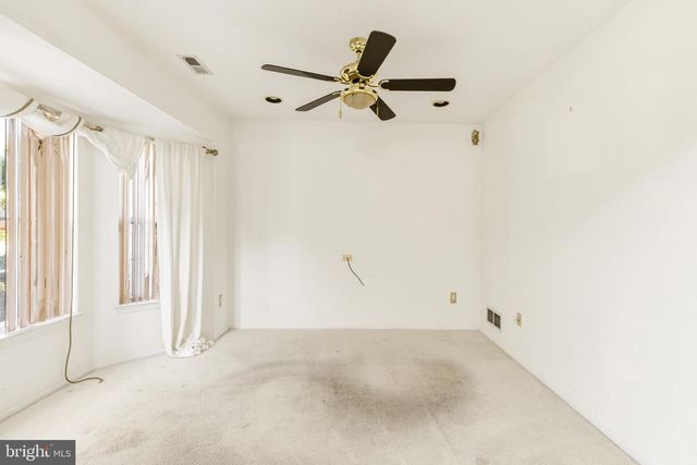 13 FOX HOLLOW LN, Sewell, NJ 08080