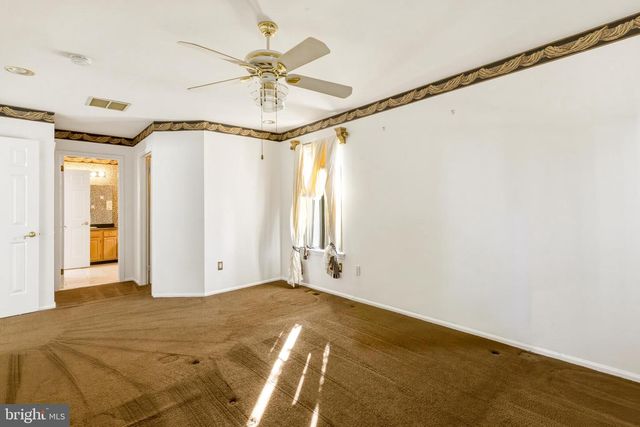 13 FOX HOLLOW LN, Sewell, NJ 08080