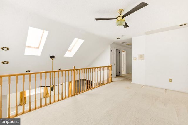 13 FOX HOLLOW LN, Sewell, NJ 08080