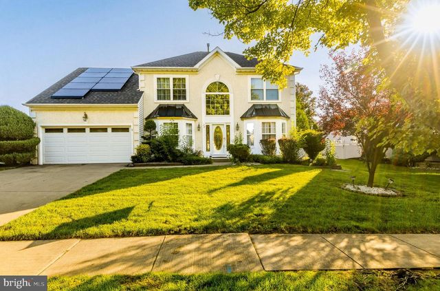 13 FOX HOLLOW LN, Sewell, NJ 08080