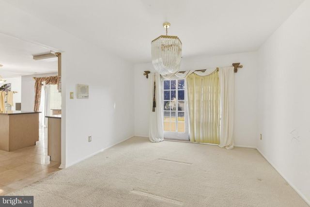 13 FOX HOLLOW LN, Sewell, NJ 08080