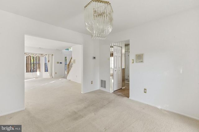 13 FOX HOLLOW LN, Sewell, NJ 08080