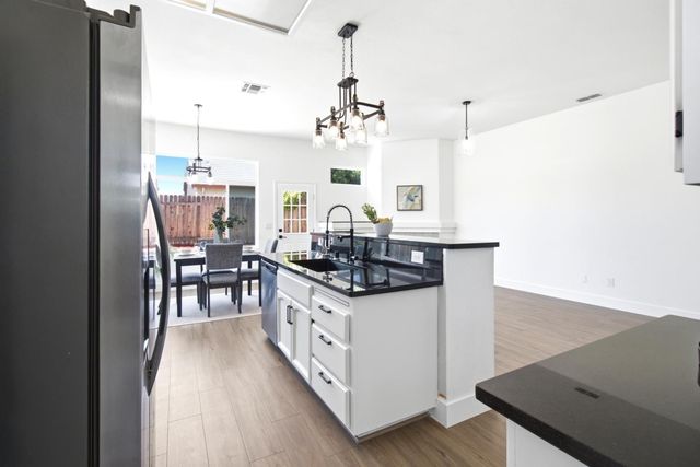 8665 Aviary Woods Way, Elk Grove, CA 96524