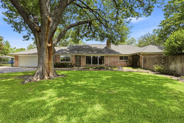 4328 Winding Way, Benbrook, TX 76126
