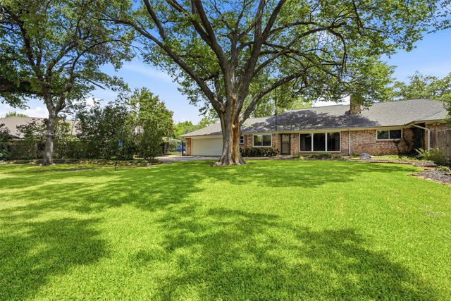 4328 Winding Way, Benbrook, TX 76126