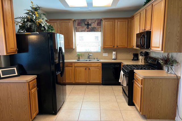 3650 Lakearies Lane, Katy, TX 77449