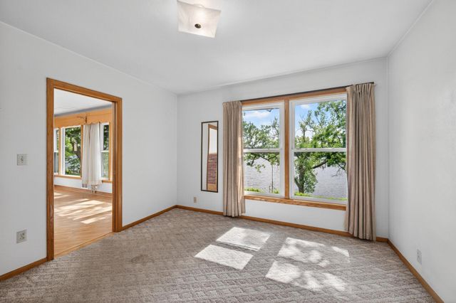 450 W Horseshoe Drive, Shoreview, MN 55126