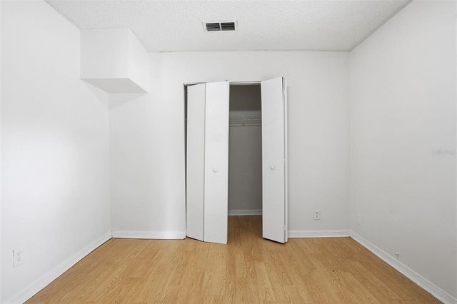 1510 E NAVAJO AVENUE, Tampa, FL 33612