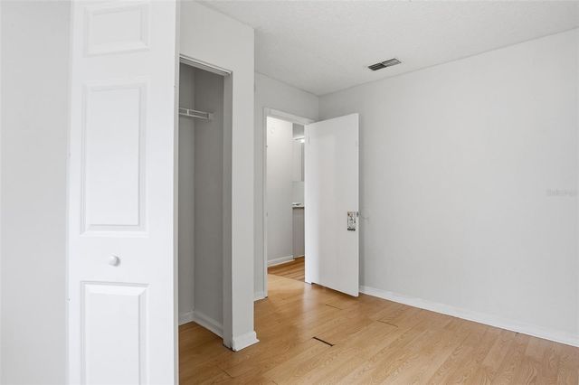 1510 E NAVAJO AVENUE, Tampa, FL 33612