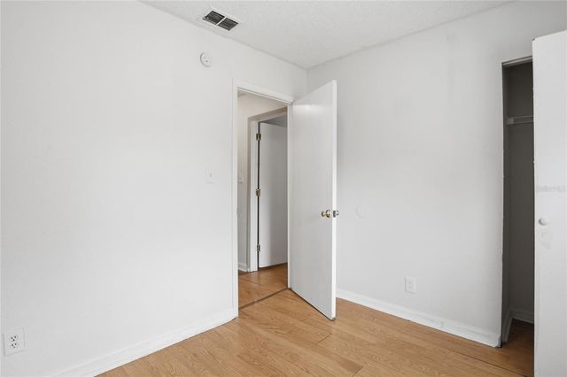 1510 E NAVAJO AVENUE, Tampa, FL 33612