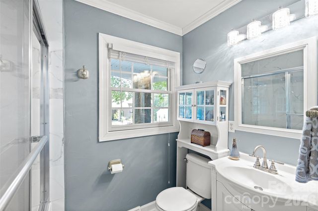 138 Wyanoke Avenue, Charlotte, NC 28205
