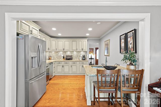 138 Wyanoke Avenue, Charlotte, NC 28205