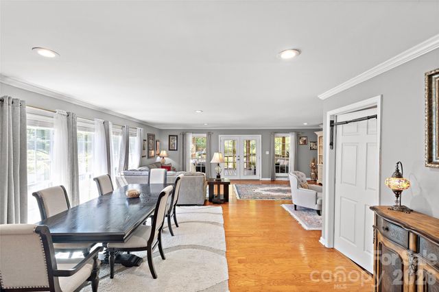 138 Wyanoke Avenue, Charlotte, NC 28205