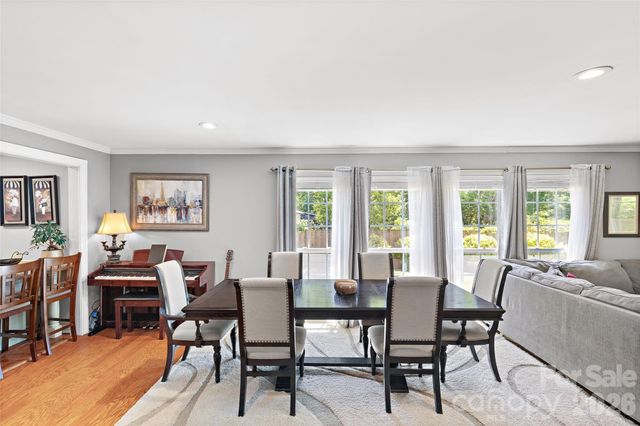 138 Wyanoke Avenue, Charlotte, NC 28205