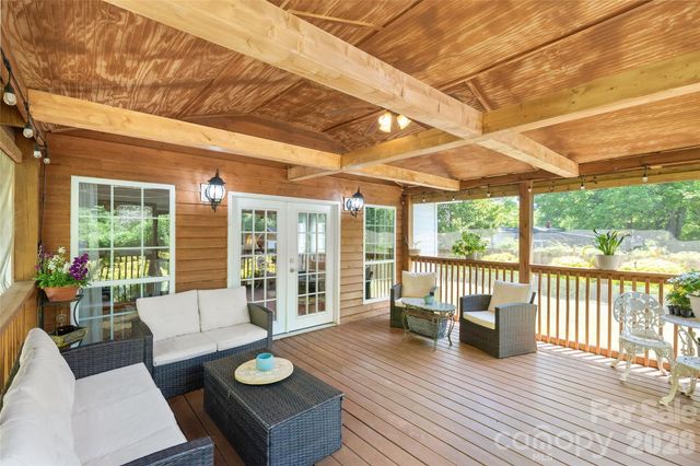 138 Wyanoke Avenue, Charlotte, NC 28205