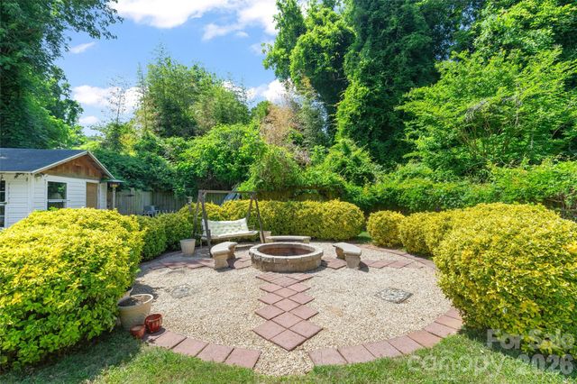 138 Wyanoke Avenue, Charlotte, NC 28205