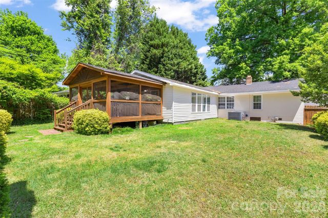 138 Wyanoke Avenue, Charlotte, NC 28205