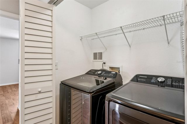 9730 LAKE CHASE ISLAND WAY 9730, Tampa, FL 33626