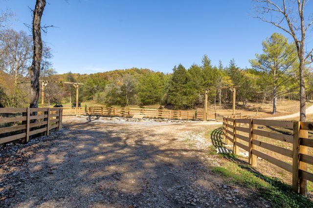 499 Tallent Rd, Pulaski, TN 38478