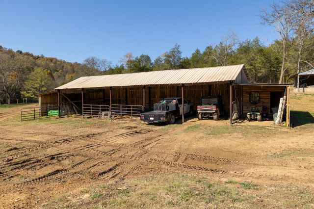 499 Tallent Rd, Pulaski, TN 38478