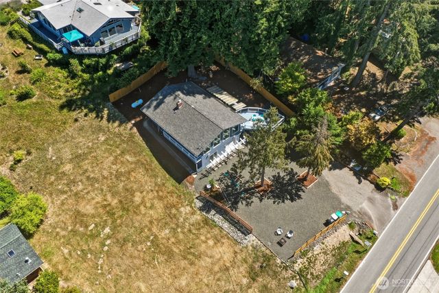 10142 Steamboat Island Road NW, Olympia, WA 98502