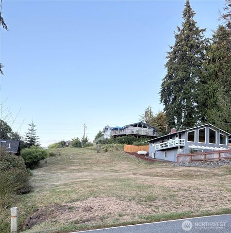 10142 Steamboat Island Road NW, Olympia, WA 98502