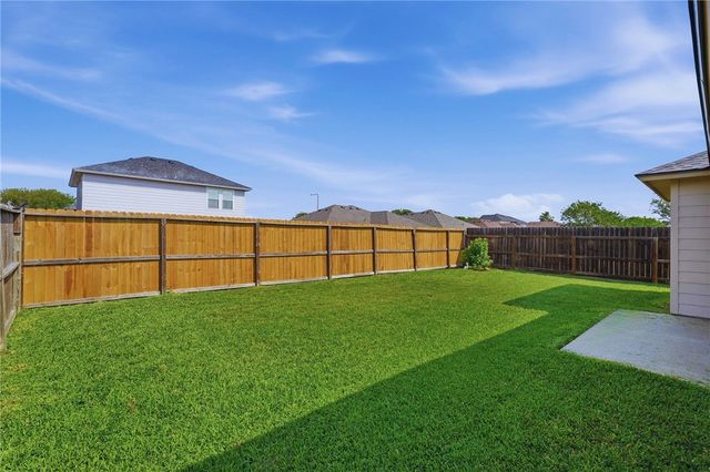 1014 Imperial St, Portland, TX 78374