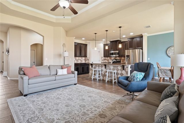 1014 Imperial St, Portland, TX 78374