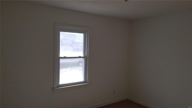 10749 Saint Xavier Lane, St Ann, MO 63074