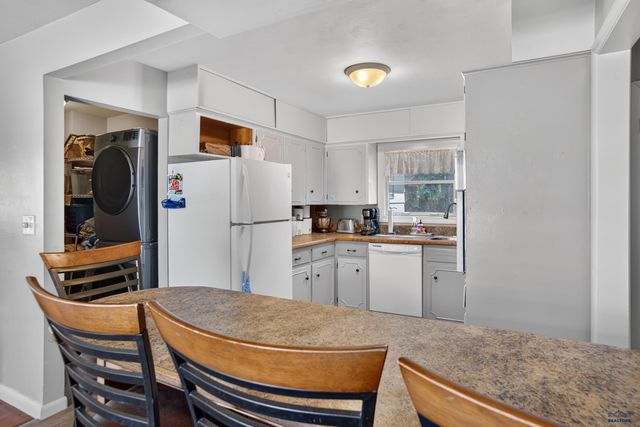 3317 W ST CLOUD, Rapid City, SD 57702