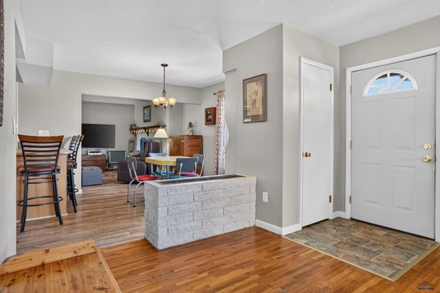 3317 W ST CLOUD, Rapid City, SD 57702