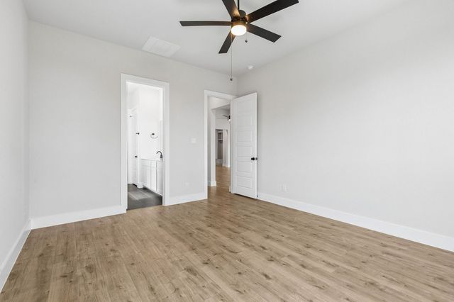 1019 Goldenrod Drive, Justin, TX 76247