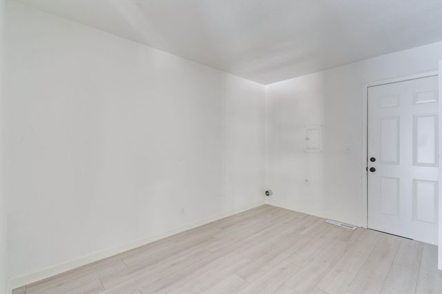 1602 E Catalina St, Wichita, KS 67216