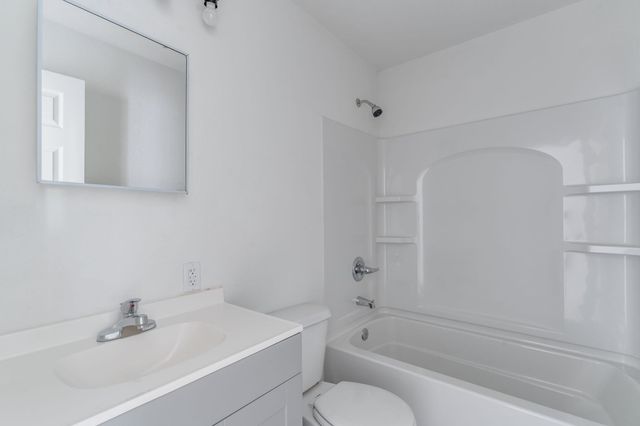 1602 E Catalina St, Wichita, KS 67216