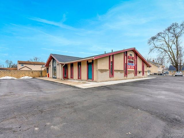 1678 S MERRIMAN Road, Westland, MI 48186