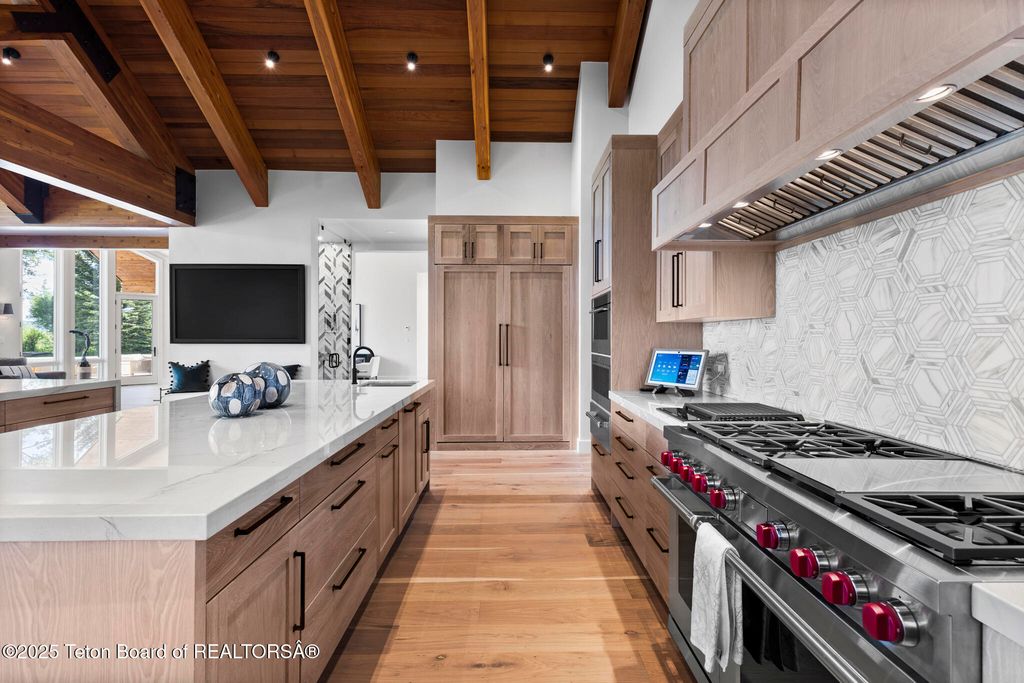 6625 N UPPER CASCADE Drive, Jackson, WY 83001 photo 11