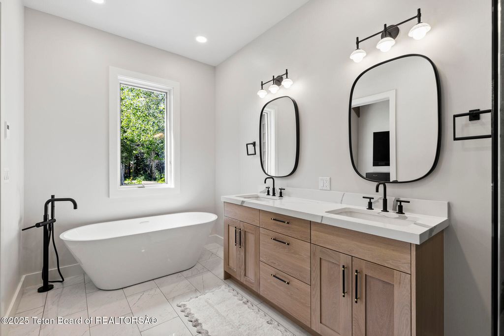 6625 N UPPER CASCADE Drive, Jackson, WY 83001 photo 38