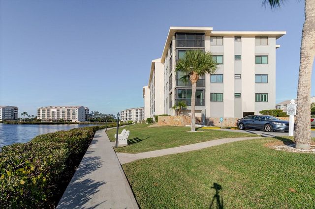 8211 BRENT STREET 828, Port Richey, FL 34668