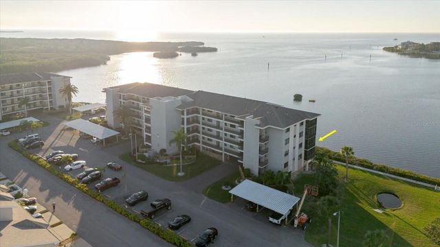 8211 BRENT STREET 828, Port Richey, FL 34668